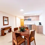 Apartahotel Vista Sur 4*