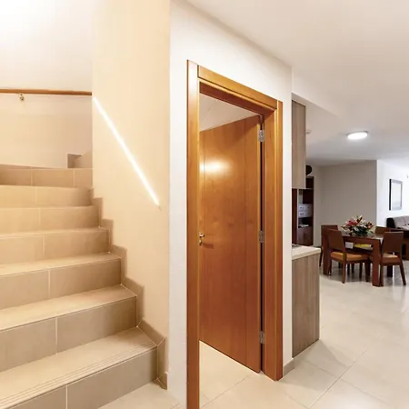 Vista Sur Aparthotel 4*